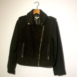 MAX STUDIO JACKET.